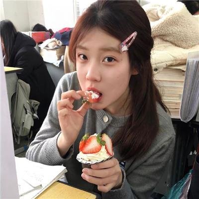 继母与女儿之间的小休止